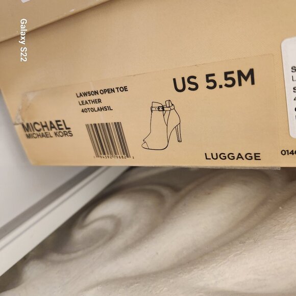 Michael Kors Leather " Lawson Open Toe" Heeled Sandals. NIB. Size Various - Picture 3 of 11